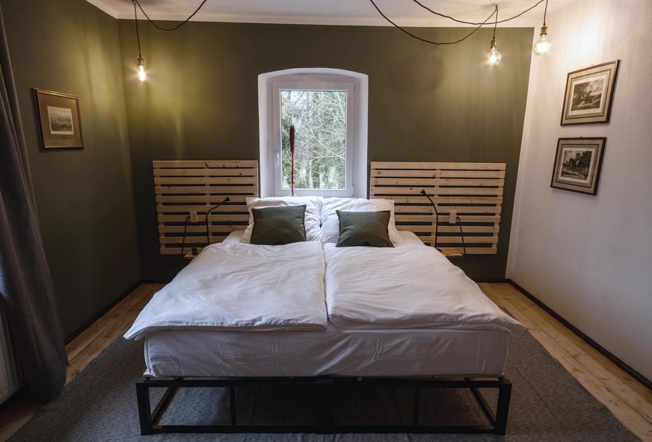 Bed and Breakfast Zum G'Leut Thiersheim Екстер'єр фото