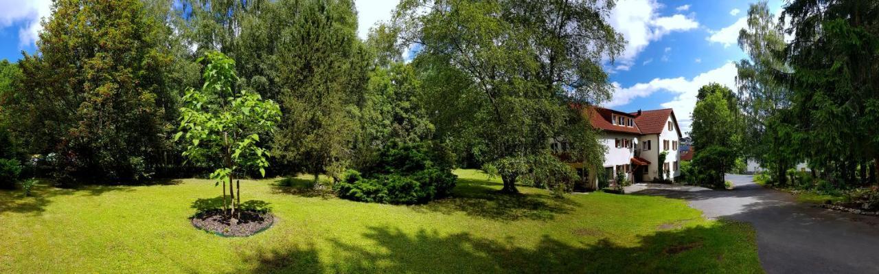 Bed and Breakfast Zum G'Leut Thiersheim Екстер'єр фото