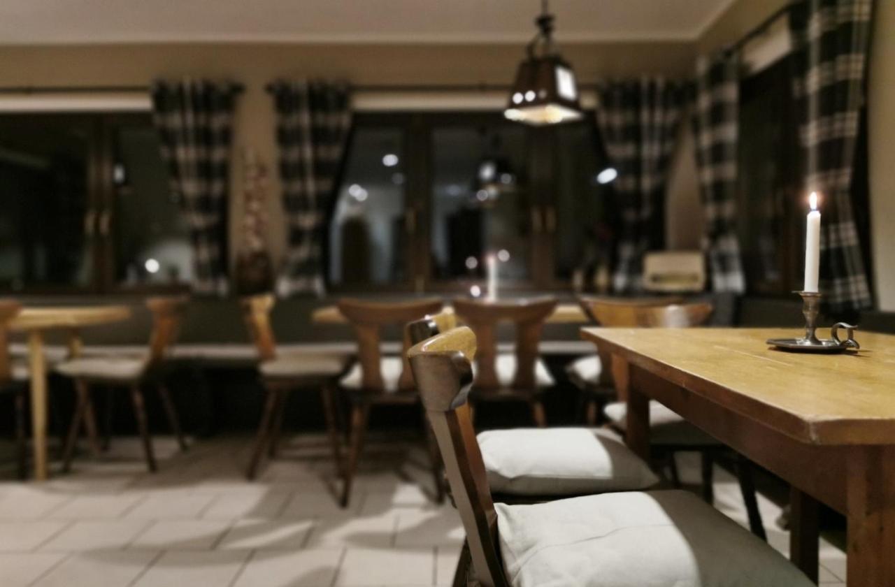 Bed and Breakfast Zum G'Leut Thiersheim Екстер'єр фото